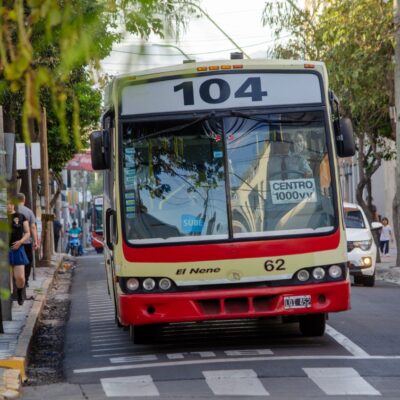 Crisis del transporte en Catamarca: La empresa de colectivos El Nene acumula incumplimientos en el pago de salarios y los choferes pararon por 48 horas