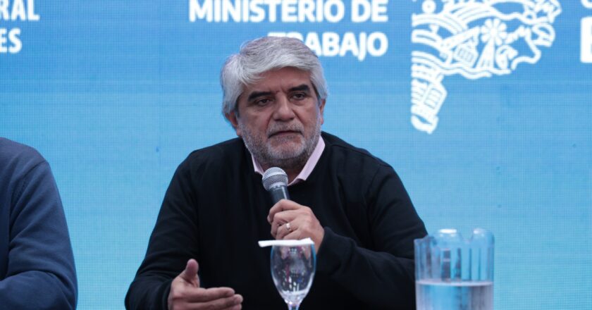 Se conformó el Consejo Bonaerense del Trabajo en un acto con intendentes, gremios y empresarios: homenaje a Juan José Mussi
