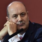 Por el reimpulso del Gobierno a la venta de medicamentos online, el gremio de farmacéuticos volvió a pedir la renuncia de Sturzenegger y lo llevó a la justicia penal