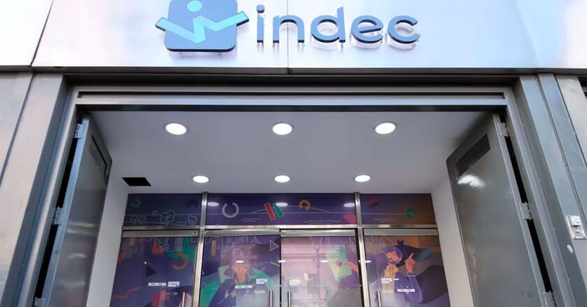 Según la medición de los trabajadores del Indec, «Hoy se necesitan $ 2.400.186 para sostener una vida digna»