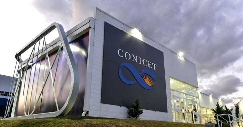 Proponen reformar el CONICET y habilitar el despido de investigadores y directores del organismo si no logran metas de productividad