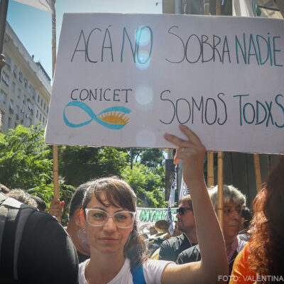 Alertan que es inminente el despido de casi 400 científicos en el CONICET en medio de «una profunda crisis» por el ajuste libertario