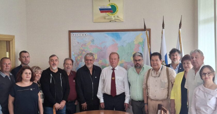 Aguiar viajó a Moscú y se reunió con sindicalistas rusos para acordar estrategias que terminen con las políticas de Milei