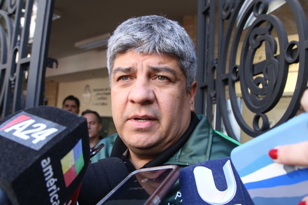 Una ola de rumores y un asado reservado con dirigentes de su mayor confianza, empujan las versiones de retorno de Pablo Moyano a la actividad sindical