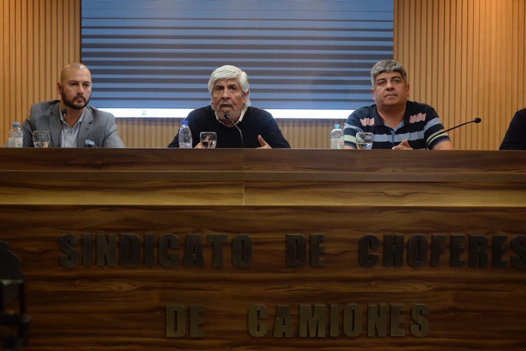 Por la crisis en la obra social camionera, Hugo Moyano vendió un predio de 11 hectáreas al Club Tigre