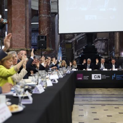 Las universidades consideraron «inaceptable» retirar la demanda judicial ante la Corte por el financiamiento y pidieron avanzar «de inmediato» en una negociación paritaria