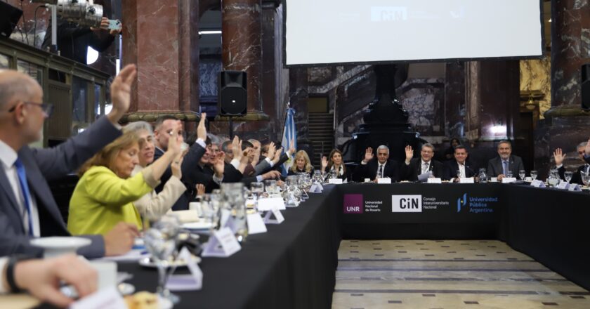 Las universidades consideraron «inaceptable» retirar la demanda judicial ante la Corte por el financiamiento y pidieron avanzar «de inmediato» en una negociación paritaria