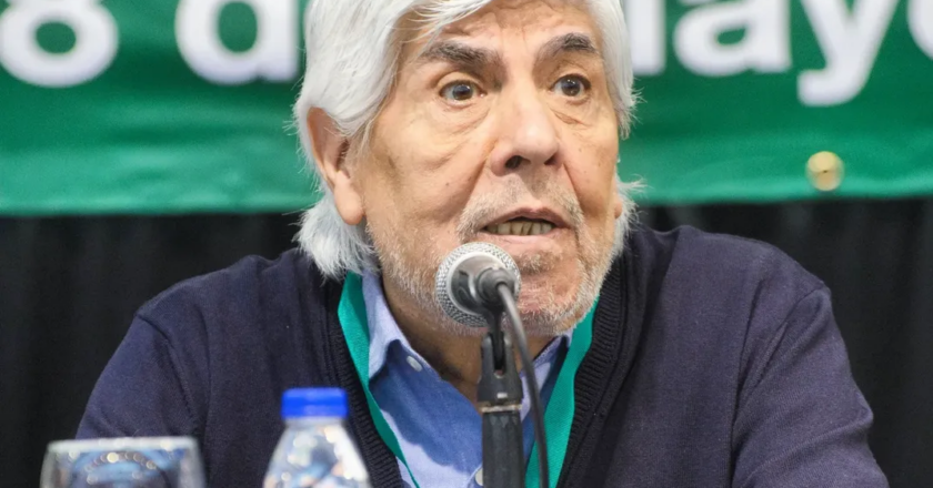Empresarios ofrecieron una suba salarial de $27.000 para compensar la pérdida contra la inflación y la paritaria de Camioneros entra en zona de definiciones