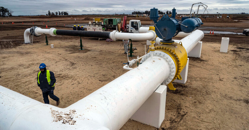 Por falta de acuerdo salarial, Petroleros amenazan con frenar la producción en el corazón del modelo libertario