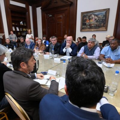 Axel Kicillof: «La flexibilización laboral no entra en la Provincia»
