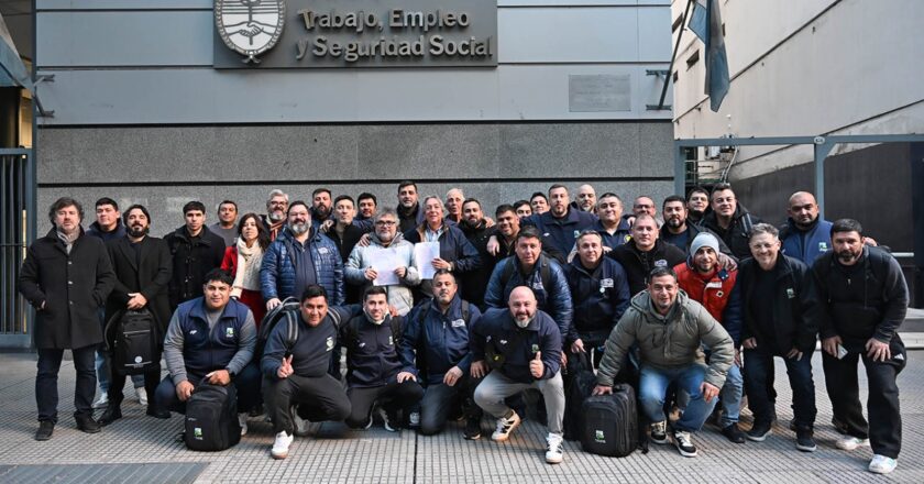 Tras varias semanas de tensión con las Cámaras empresarias, Aceiteros llevaron el sueldo inicial del sector a $2,7 millones: «Es una conquista de la unidad obrera»