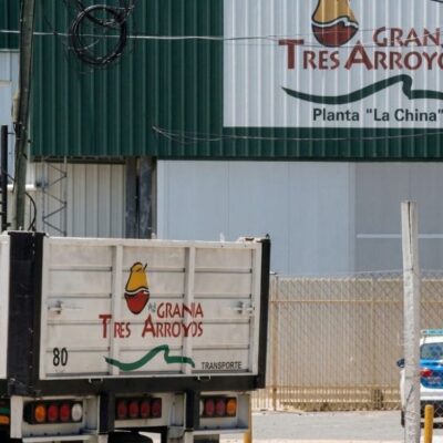 Granja Tres Arroyos enfrenta una ola de pedidos de quiebra y hay temor en sus casi 7 mil empleados