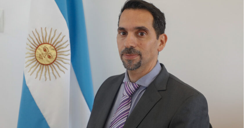 ATE ya contabiliza casi 100 despidos en la CNEA y ocupó la sede central hasta que las autoridades den explicaciones: «Quieren vaciar el organismo para rematarlo»