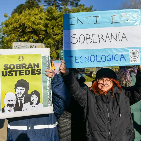 Por temor a escraches en el marco de una protesta de los empleados, la gestión libertaria del INTI levantó las actividades el lunes y mandó a todos a la casa
