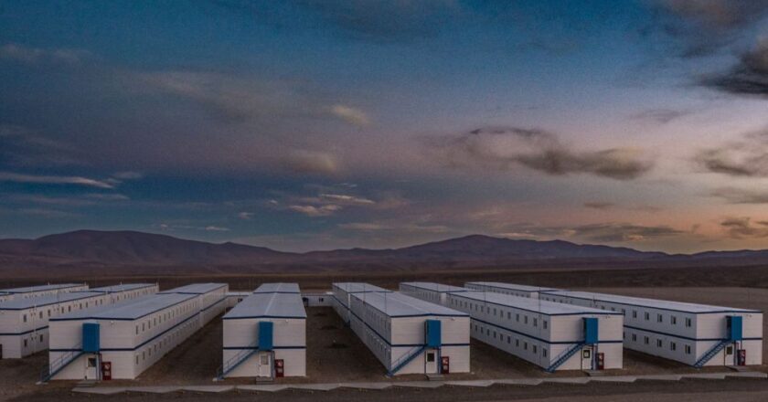 «Destruye a los proveedores nacionales»: El sindicato de supervisores metalúrgicos ASIMRA criticó la importación de una ciudad modular china para un megaproyecto minero en San Juan