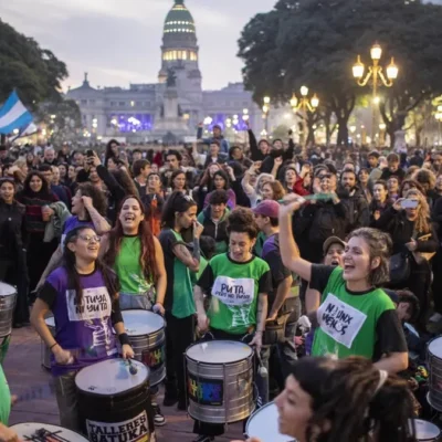 La CGT convocó al #NiUnaMenos con cifras alarmantes: 90 femicidios, 127 intentos y 97 niños que quedaron huérfanos, sólo en los primeros cuatro meses del año