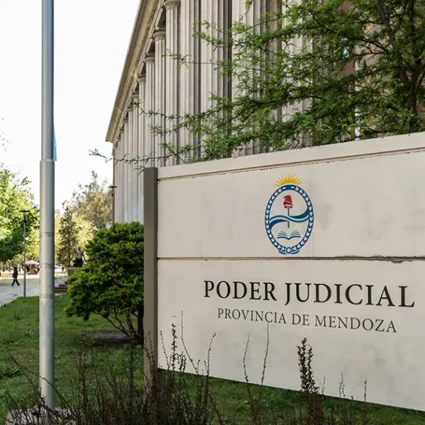 La Corte de Mendoza avaló la tercerización y negó la pretensión de encuadrar a trabajadores de call center en el convenio de Telefónicos