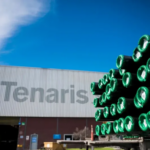 Tenaris notificó 150 despidos en su planta de Valentín Alsina y «Don Chatarrín» trasladó a los operarios el costo de su enfrentamiento con Milei