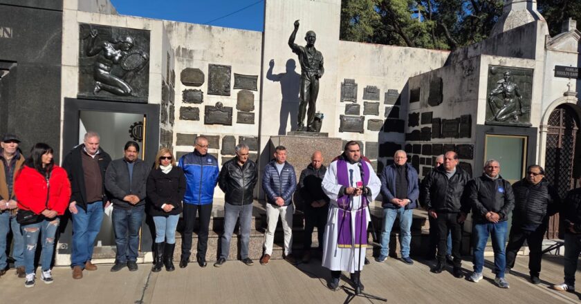 Roberto Bonetti aprovechó un homenaje a Augusto Timoteo Vandor para cargar contra Abel Furlán: «Carece de la capacidad y grandeza»