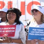 Mientras el Gobierno amenaza con sanciones por hacer huelga, docentes reclaman reapertura de paritarias: «Nos vamos a quedar sin maestros en Argentina»