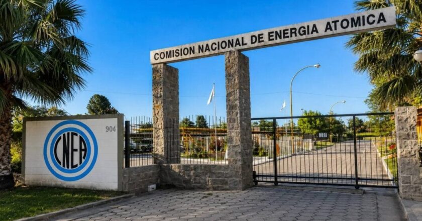 El FresSU cuestionó los despidos en CNEA y aseguró que el Gobierno «eligió como enemiga a la clase trabajadora y a quienes se jubilaron»