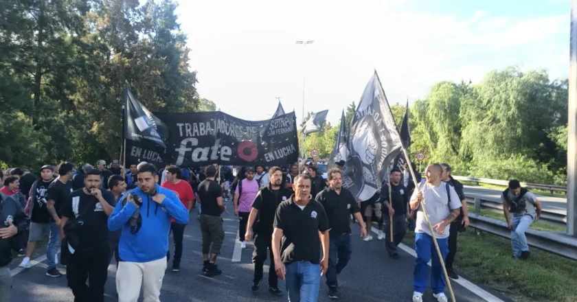 Mientras la Justicia define la validez de los despidos, FATE deberá seguir pagando los salarios