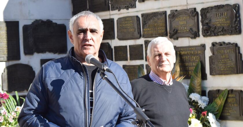 Bonetti se mete en la interna del peronismo y acusa a La Cámpora de amenazar a Kicillof: «Estamos a un paso de escuchar: ‘Kicillof traidor, saludos a Vandor'»