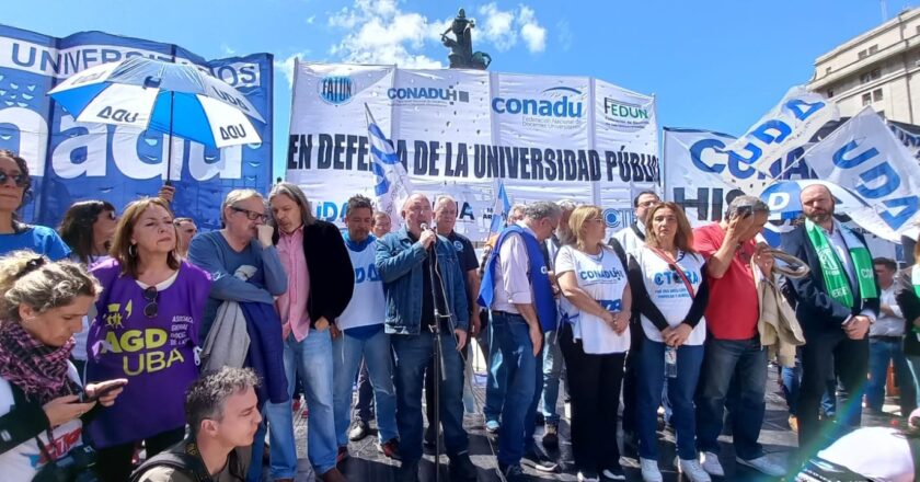 Gremios universitarios exigen que en agosto Milei cumpla con la totalidad de la ley de Financiamiento Universitario