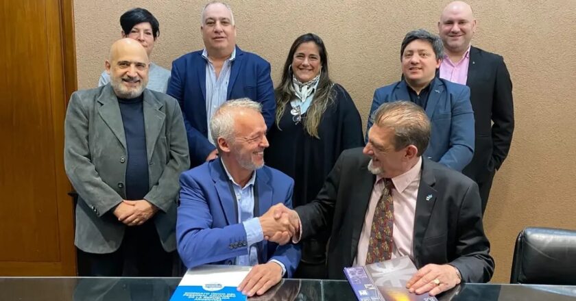 El Sindicato de Aduaneros y la UTN firmaron un convenio para impulsar un plan nacional de higiene y seguridad laboral