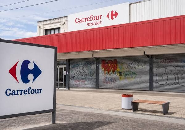 Confirman 19 despidos en Carrefour Market de Río Gallegos mientras el gremio negocia traslados para mitigar el cierre