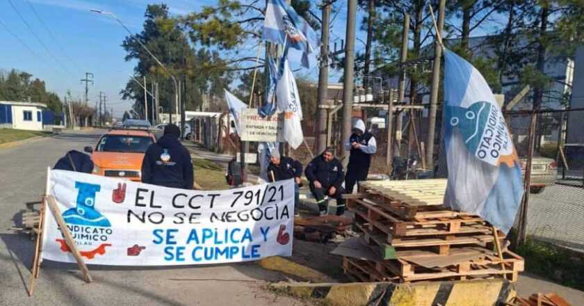 Denuncian despidos y presión a los trabajadores para que se desafilien del Sindicato Químico en la planta de Cascia Gases de Pilar