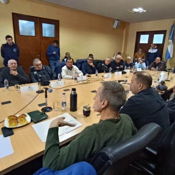 La CGT, las CTA y la UTEP lanzaron un plan de acción conjunta que empezará con una movilización el 22 de julio junto a los jubilados