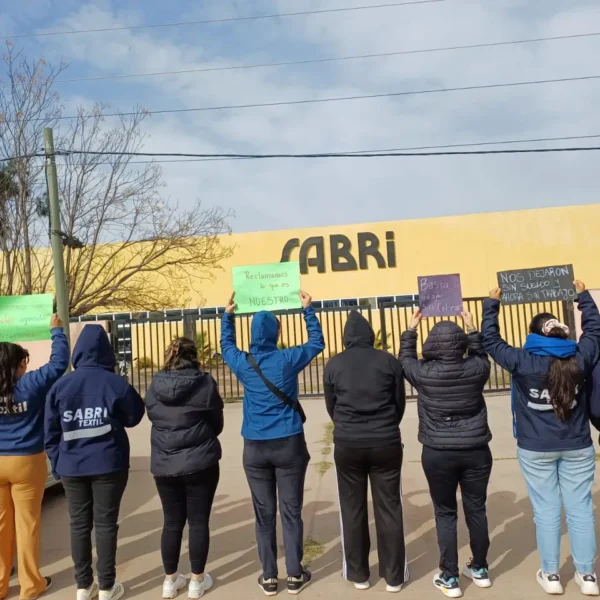 Trabajadores de la fábrica Sabri denunciaron despidos masivos, falta de pago de haberes y condiciones laborales «inhumanas»