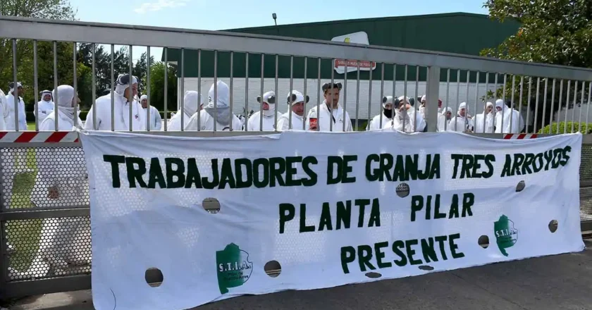Se define este viernes el futuro de 50 trabajadores de Granja Tres Arroyos: La empresa había ofrecido pagar una parte con pollos