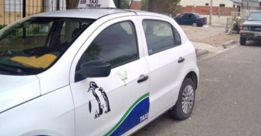 Taxistas de Chubut piden al Gobierno que bloquee Uber, Cabify y Didi en los celulares