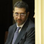 Con una llamativa abstención del PJ de Juan Manuel Olmos, el macrismo aprobó el traspaso y en 180 días se queda con la justicia laboral