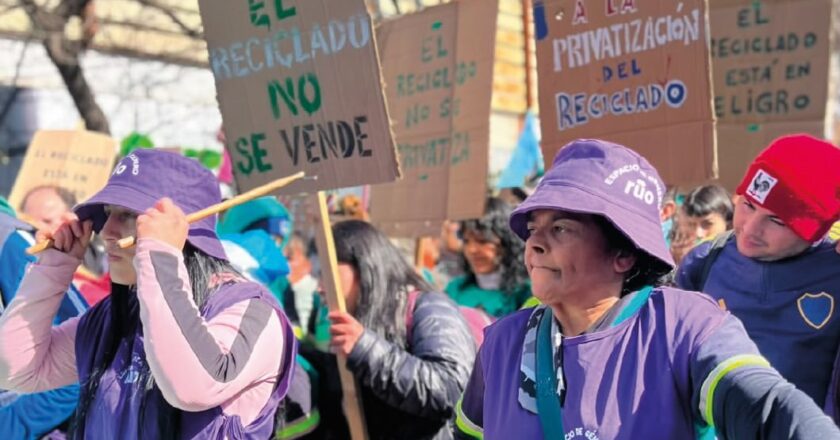 Los recicladores porteños acusan a Macri de darle el negocio a «amigos» y hablan de la pérdida de 6500 puestos de trabajo