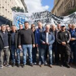 Las centrales sindicales y los movimientos sociales coparán Economía para pedir una solución al endeudamiento familiar