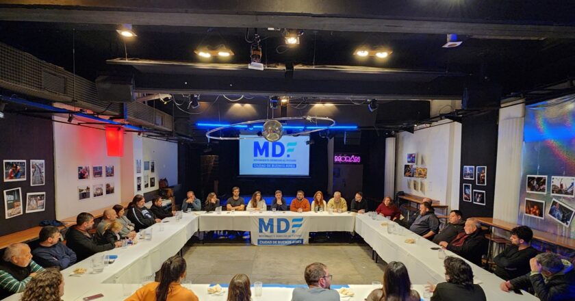 El kicillofismo empezó a armar su propuesta 2027 para la Ciudad de Buenos Aires y reunió dirigentes de la CGT y ambas CTA