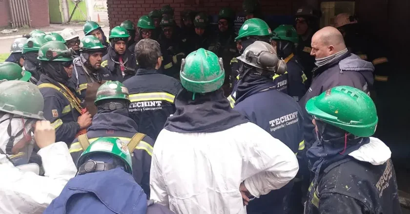 UOCRA le exige a Ternium un plus salarial del 84% ante el inminente vencimiento del contrato con Techint y un atraso salarial de cuatro años