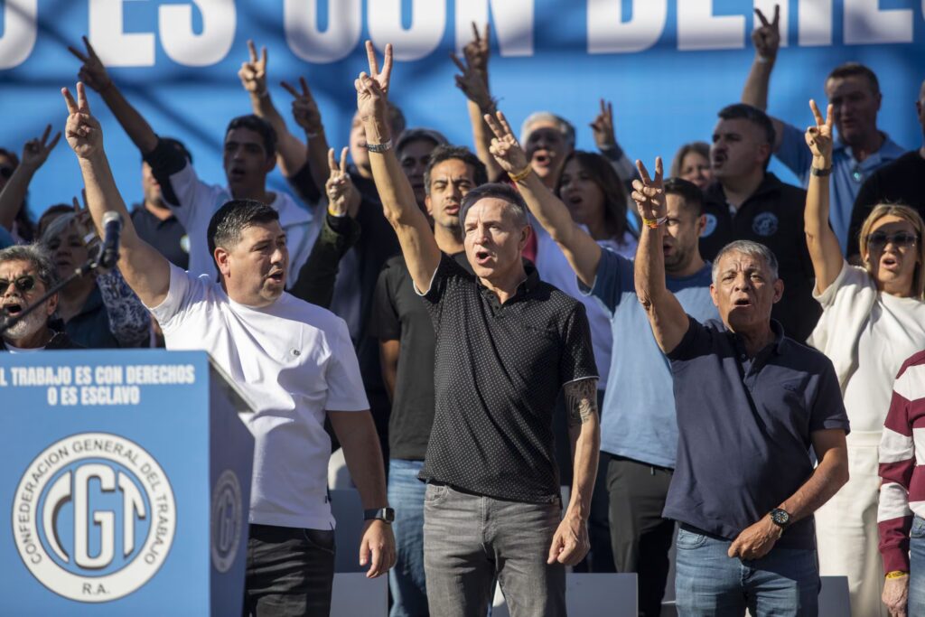Las centrales sindicales se retiraron del Consejo del Salario y crece la tensión con la gestión libertaria: "No lo vamos a convalidar"