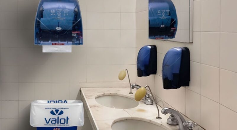 Valot, histórica fábrica de productos de limpieza, despidió a más de 20 operarios y pagaría el 50% de la indemnización: «Mi bronca es con el proyecto de país que destruye a la industria»