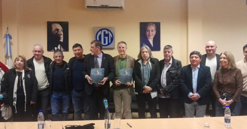 La UTN acordó con gremios de la CGT un plan para capacitar a trabajadores docentes y NODOCENTES en todo el país
