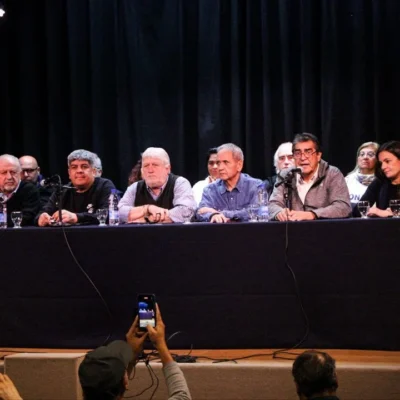 Las centrales obreras mantienen la convocatoria a movilizarse al Congreso: «Está claro que el conjunto de nuestra sociedad repudia esta ley»