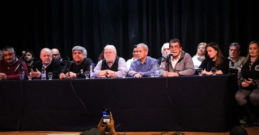 Las centrales obreras mantienen la convocatoria a movilizarse al Congreso: «Está claro que el conjunto de nuestra sociedad repudia esta ley»