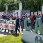 La Cooperativa Textil de Berisso, parada y con retiros reducidos en un 30%: «Otra es cerrar y dejar 130 familias en la calle e ir a buscar una bolsa de comida al municipio. Es una locura lo que estamos viviendo»