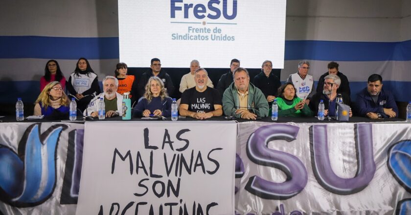 El FreSU prepara paros regionales para llegar a una huelga nacional por salarios antes de fin de año