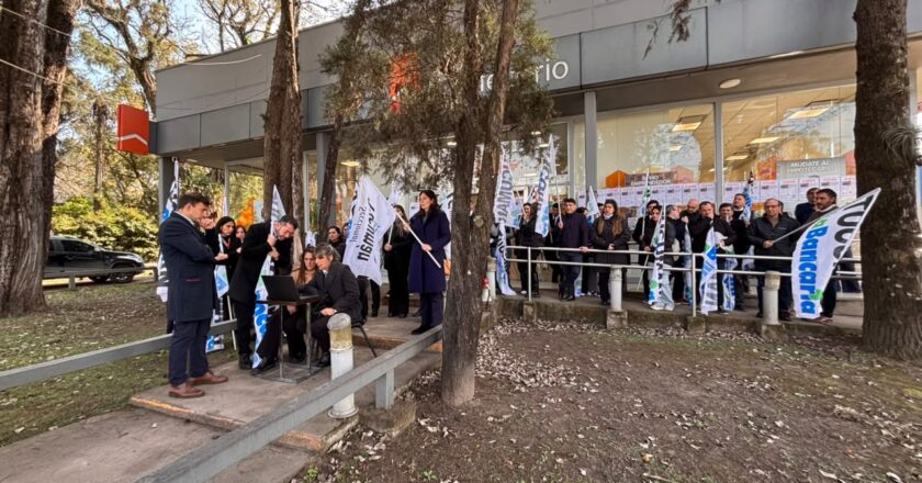 Tucumán: En solidaridad por el cierre del Hipotecario, el viernes habrá paro de todos los bancos en la primera hora de atención