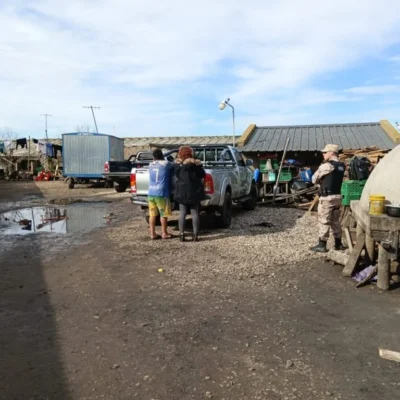 Descontrol en los campos: identifican a 148 personas en un operativo por supuesta explotación laboral