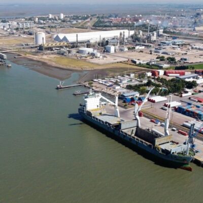 Bahía Blanca: La cámara empresaria denunció a recibidores de granos por romper la conciliación por negarse a trabajar en sus francos, Urgara los acusó a los empresarios de amenazas
